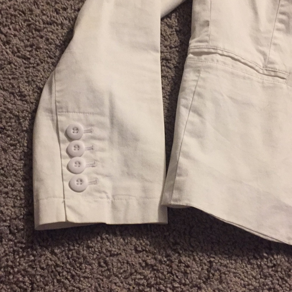 White Madison & Max Jacket Size Medium - Picture 2 of 4